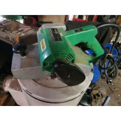 Hitachi bandschuurmachine sb 110
