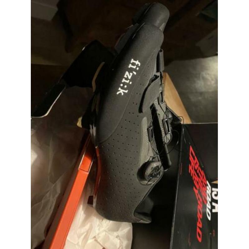 Fizik wielerschoenen raceschoenen R5 Boa