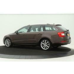 Skoda Octavia Combi 1.4 TSI Elegance Aut. | Xenon | Navigati
