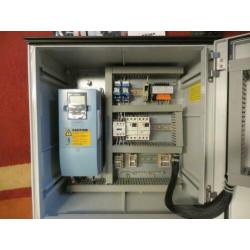 Frequentieregelaar 380V IN RITTAL KAST.