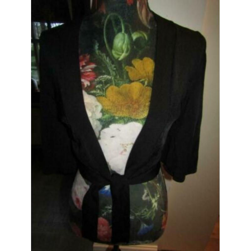 F149 ESPRIT mt S vest bolero gebreid glanskatoen strik