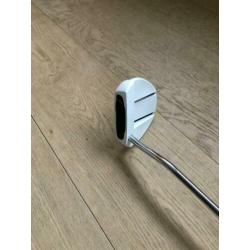 Taylormade Ghost Manta putter