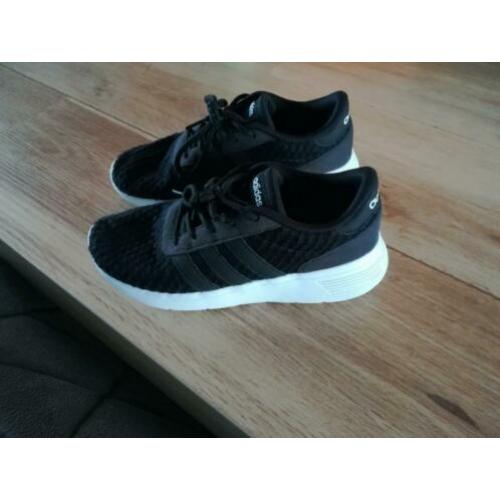 Zo goed als nieuw Adidas sneakers maat 36