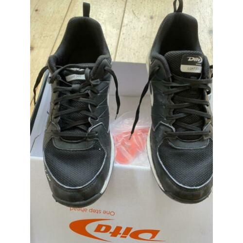 DITA zwarte veldhockeyschoenen light 300, maat EUR 42