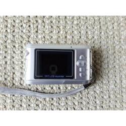 Digitale camera (mooi klein) Traveler dc 6080