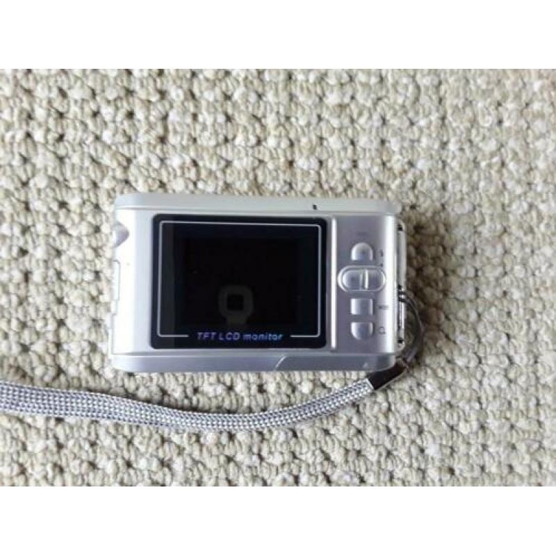 Digitale camera (mooi klein) Traveler dc 6080