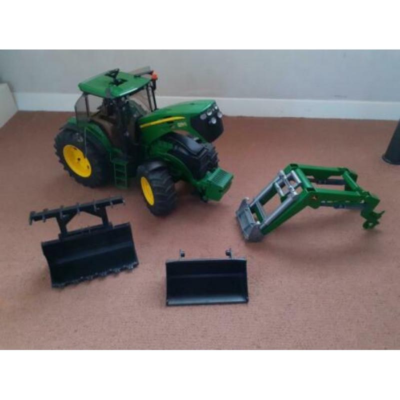 Bruder John Deere