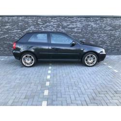 Audi A3 1.6 Attraction Trekhaak/Clima/Airco