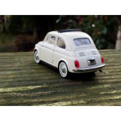 Fiat 500 1/43 Solido wit