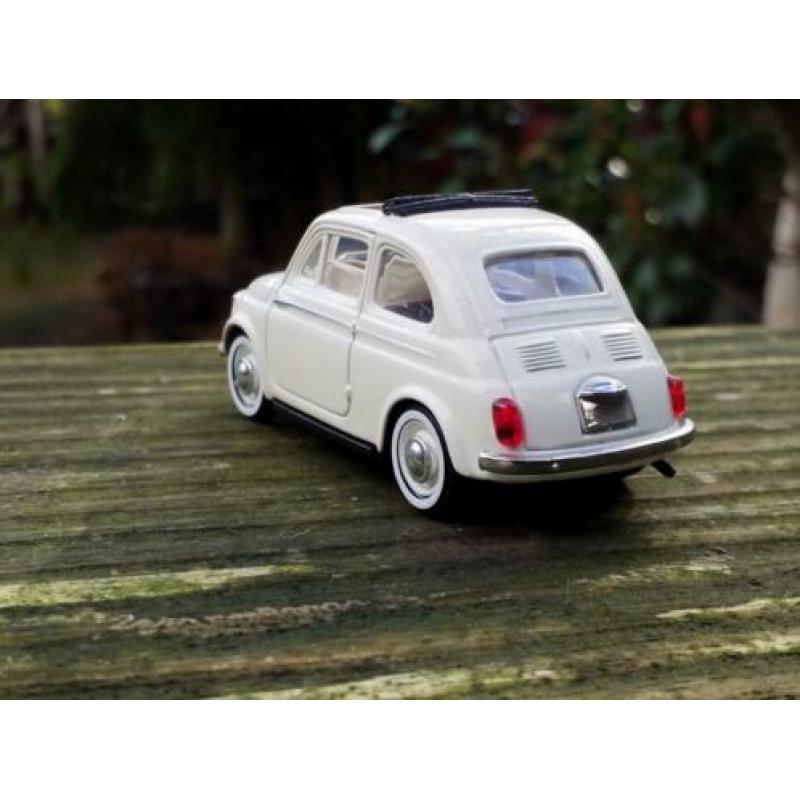 Fiat 500 1/43 Solido wit