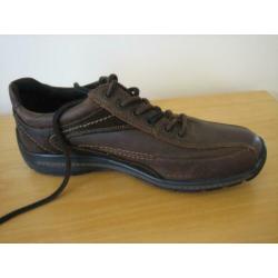 Nieuw! Sportieve bruin leren veterschoen OUTPUT 41 snazzeys