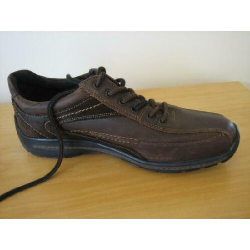 Nieuw! Sportieve bruin leren veterschoen OUTPUT 41 snazzeys