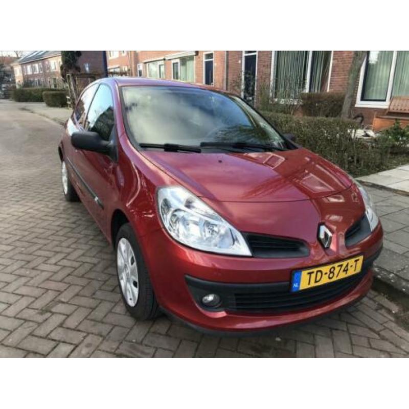 Renault Clio 1.2 2008 Nieuwe APK