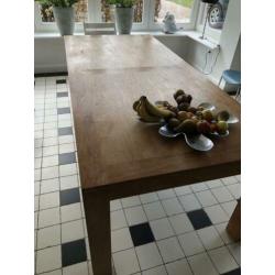 Mooie houten eettafel 220x100