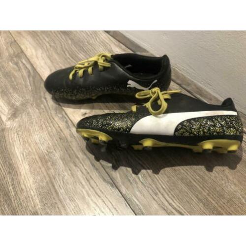 Voetbal schoenen maat 35