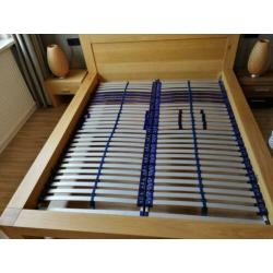 Modern eiken bed (incl lattenbodem)
