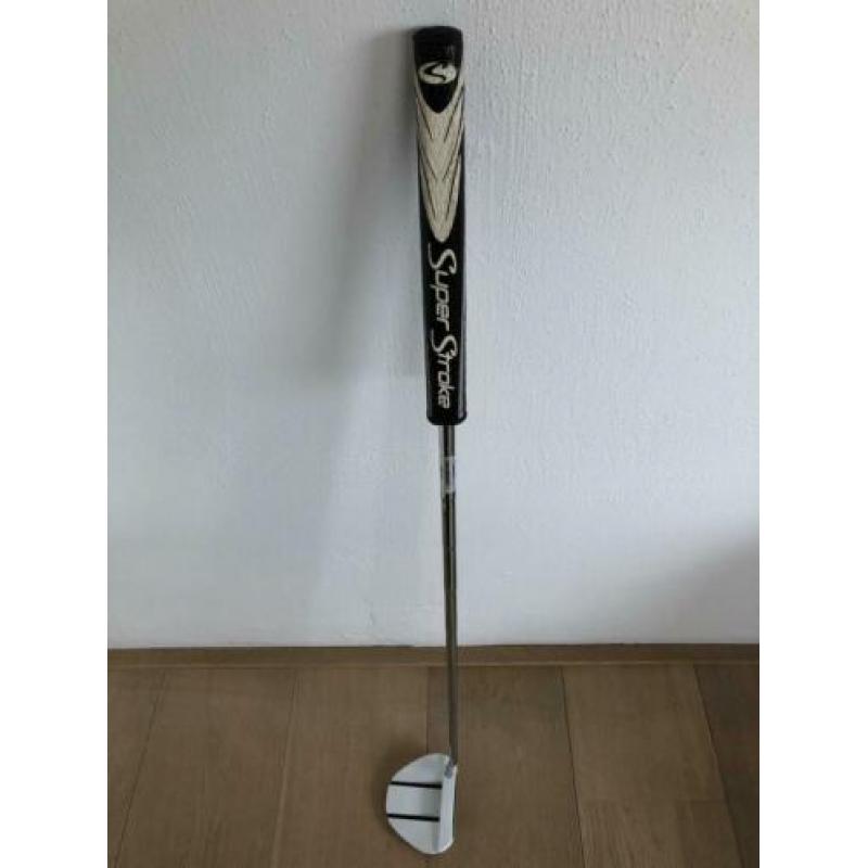 Taylormade Ghost Manta putter