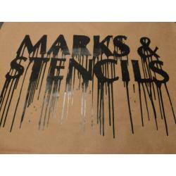 Banksy Marks and Stencils gezeefdrukte papieren tas. Z.g.a.n