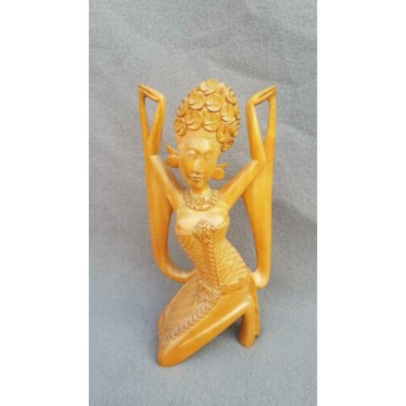 Art Deco houtsnijwerk van Balinese danseres - 20,5 cm hoog
