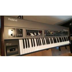 Roland V-Combo VR-700 Incl. Gator GTSA-KEY76 Hard-case.