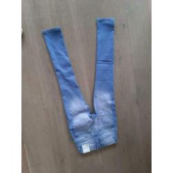 Name it broek maat 140