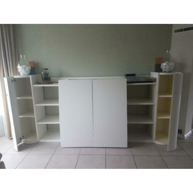 tv kast wit