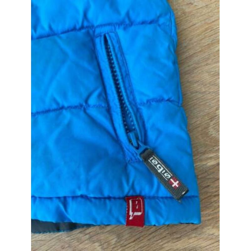 ** Kinder bodywarmer blauw maat 98 € 7,50 **