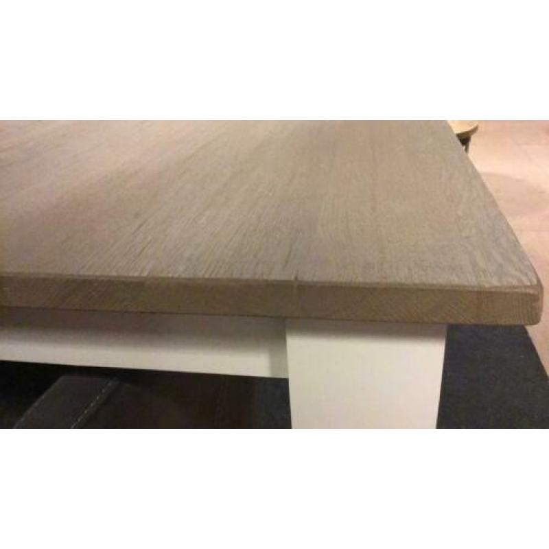 Landelijke eetafel