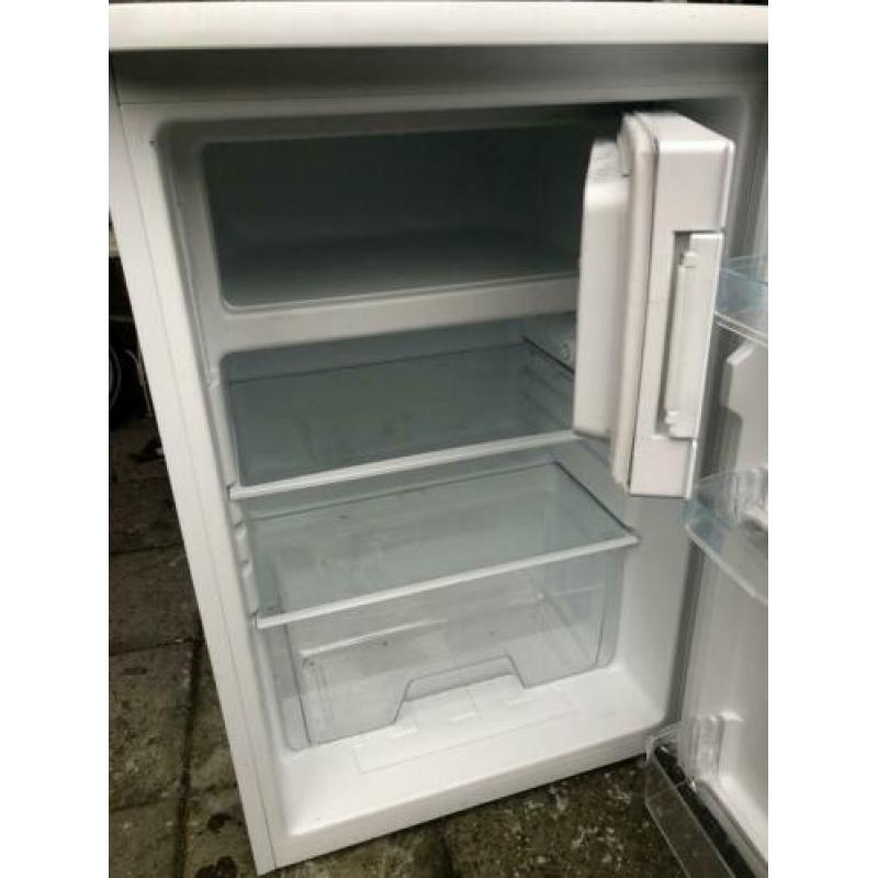 Koelkast met diepvriesvak - 1,5 jaar oud