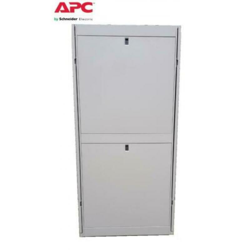 SUPER STUNT! APC NetShelter SX - AR3157x499 19" Server Rack