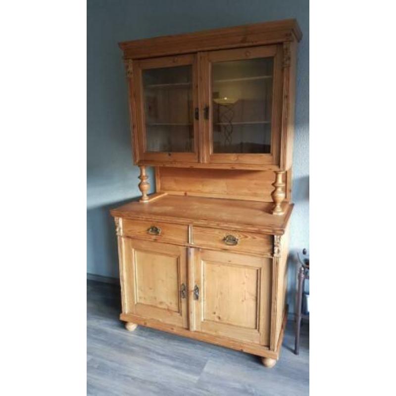 oud grenen buffetkast