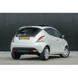 Lancia Ypsilon TwinAir 86 PK Silver ? PANO ? CLIMA ? CRUISE