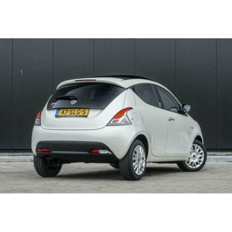 Lancia Ypsilon TwinAir 86 PK Silver ? PANO ? CLIMA ? CRUISE