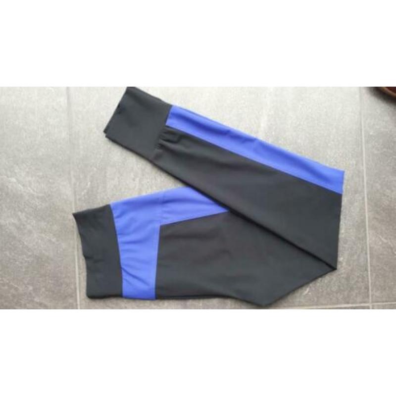 Penn & Ink broek travelstof zwart/paars