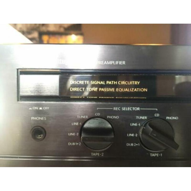 Voorversterker onkyo p304
