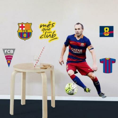 Iniesta muursticker, Voetbal muursticker nu 25% korting