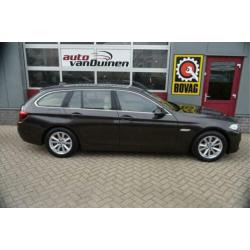 BMW 5 Serie Touring 520i Business, o.a Navi // Xenon.
