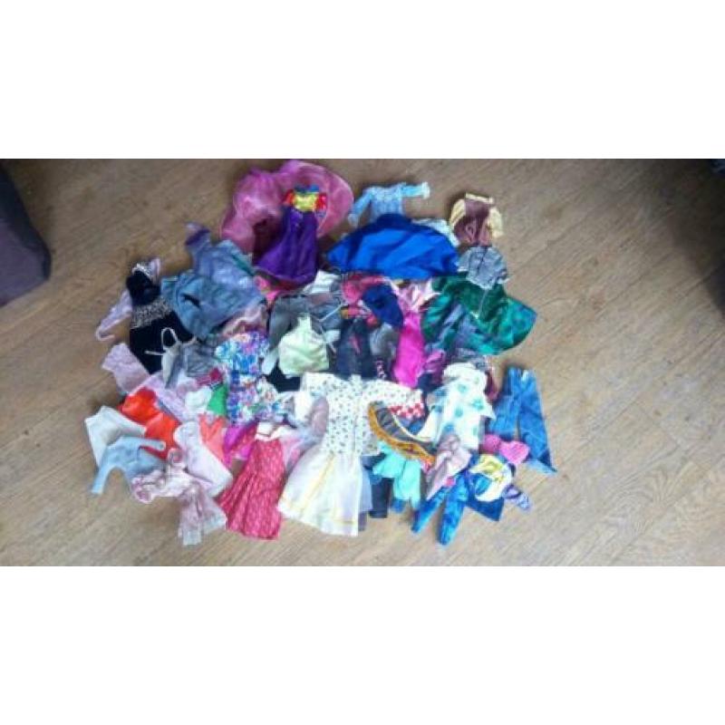 Barbie kleertjes