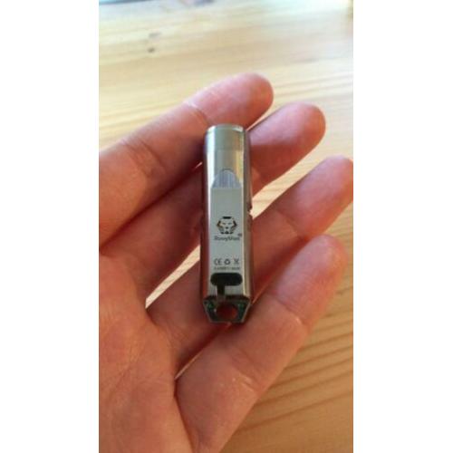 Rovyvon Aurora A4 Titanium EDC zaklamp