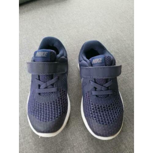 Nieuwe Nike schoenen maat 26