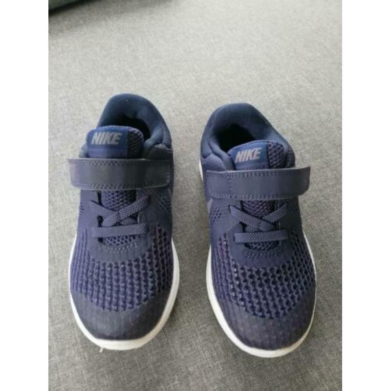 Nieuwe Nike schoenen maat 26