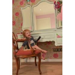 Brocante kaptafel, Happykidsart.
