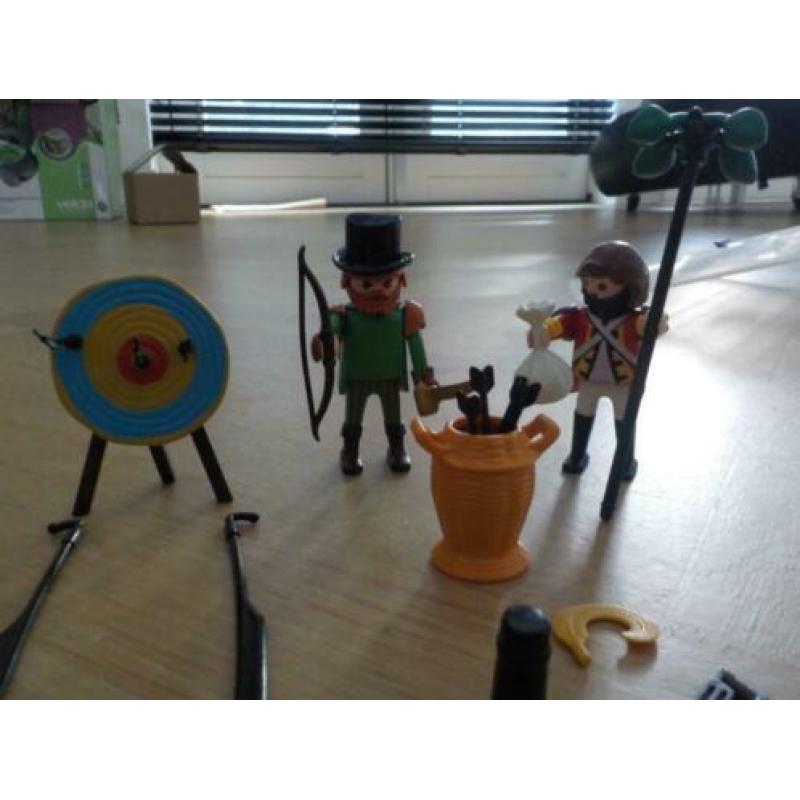 4 Playmobil poppetjes piraten + accessoires