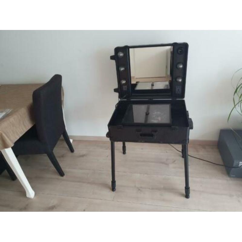 tk:Artiesten Make Up Koffer met Verlichting en Uitklapbaar
