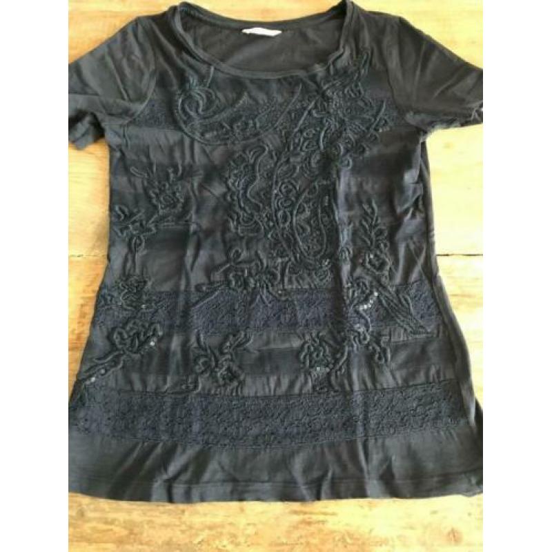 t-shirt met lovertjes (Miss Etam)