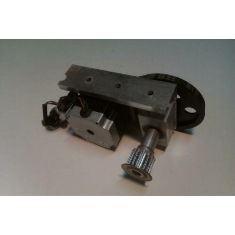 3X stappenmotor met overbrengingen