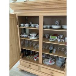 Blanken eiken kast