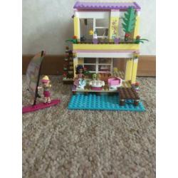 Te koop: Lego friends Stephanie’s strandhuis 41037