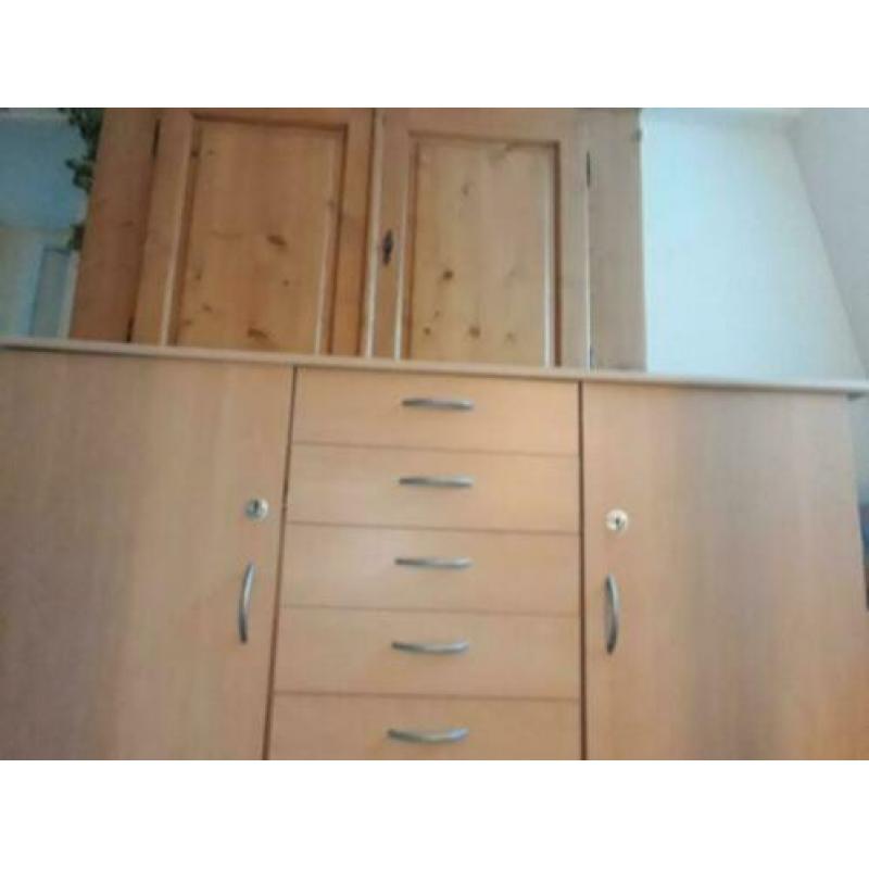 (beukenlook) Dressoir met opbergruimte