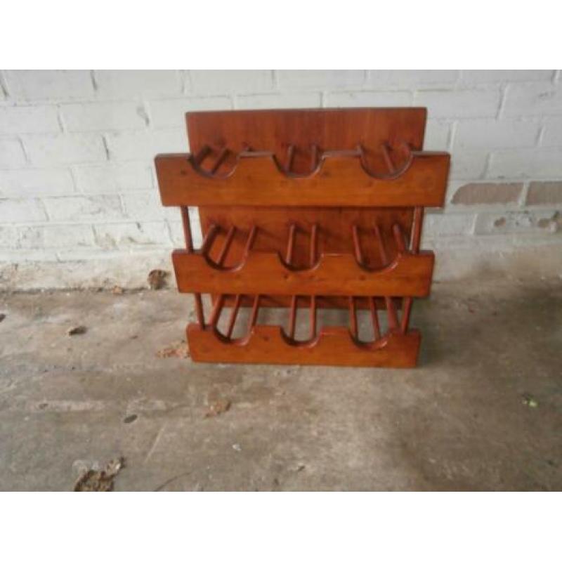 brocante ,vintage wijnrek/wijn rek